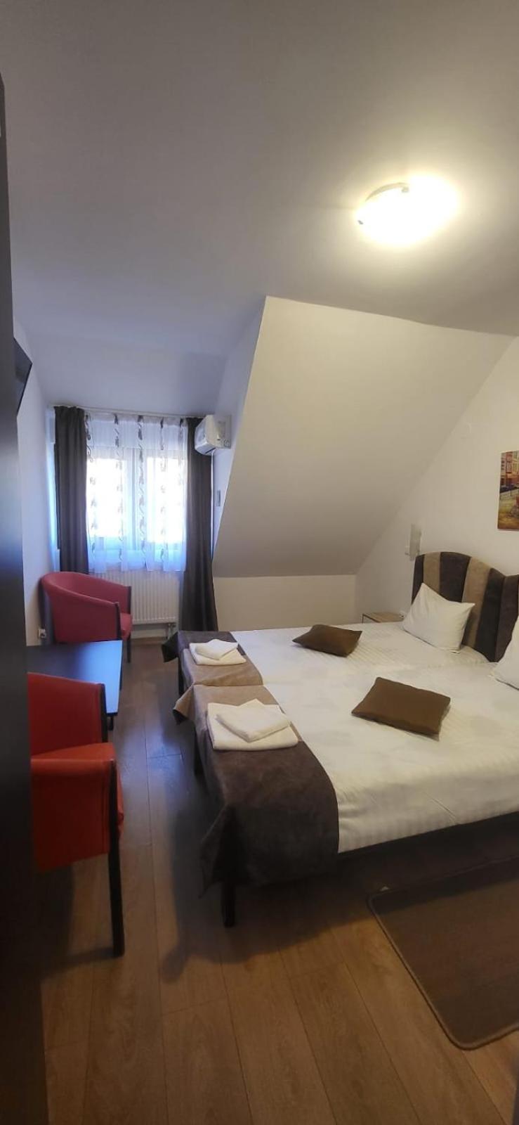 Relax Hotell Greci Eksteriør bilde