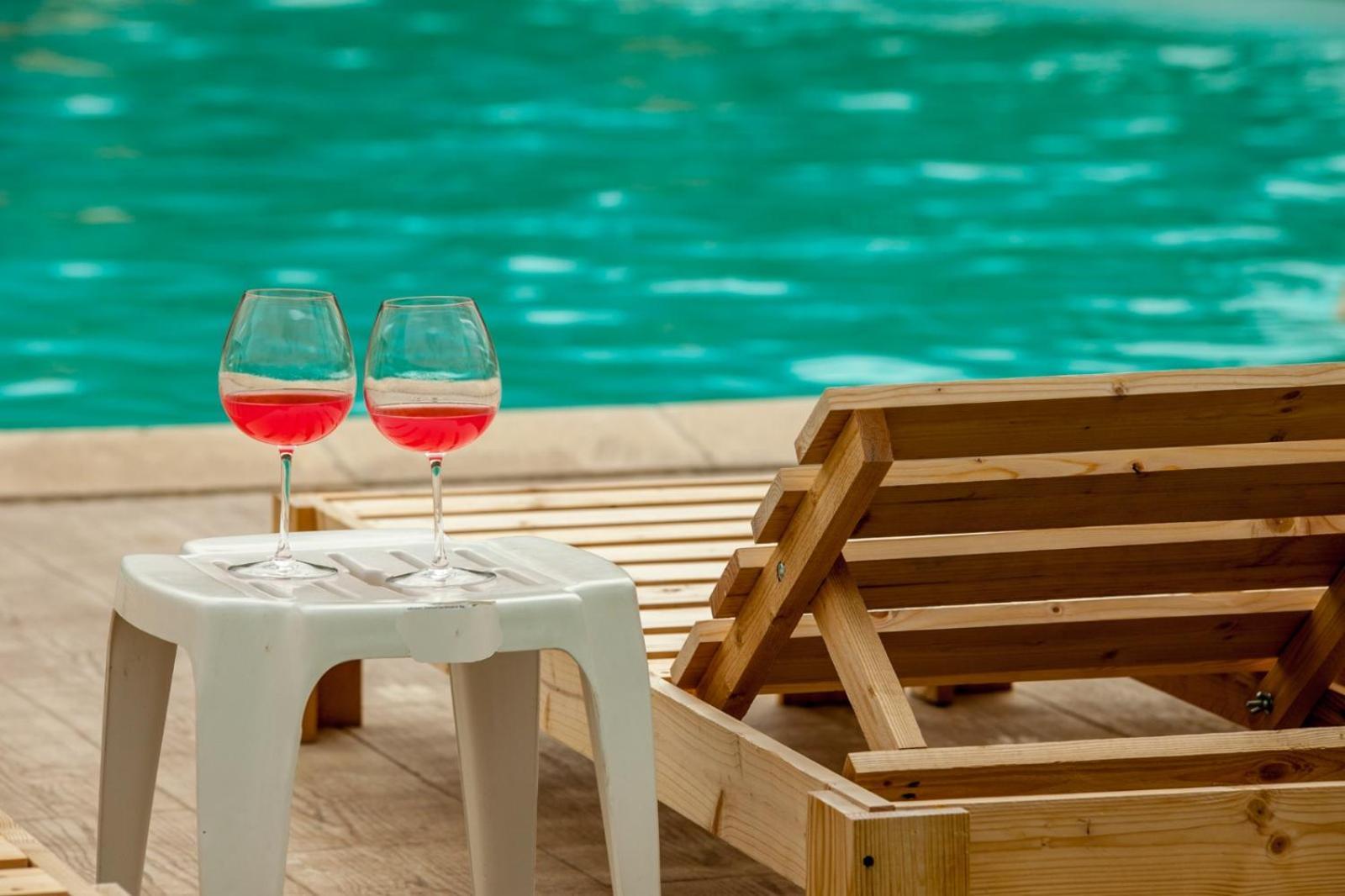 Relax Hotell Greci Eksteriør bilde
